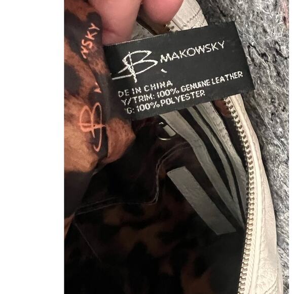 Leather Purse -B MAKOWSKY -Hobo Handbag with Adj Shoulder Strap - Picture 9 of 10